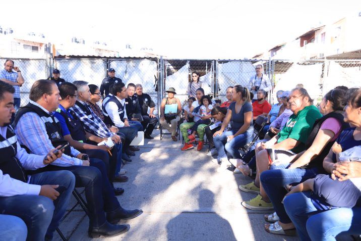 Atiende Leo Montañez a vecinos del Infonavit Morelos a través del programa "Presidente en tu Colonia"